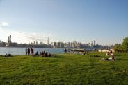 Manhattan park - East River Park