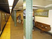 Harlem subway - 116th Street &amp; Lexington Avenue Subway Station [4, 6 train] Platform of