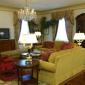 Living Room of rental apartments at 100 East 50th Street 