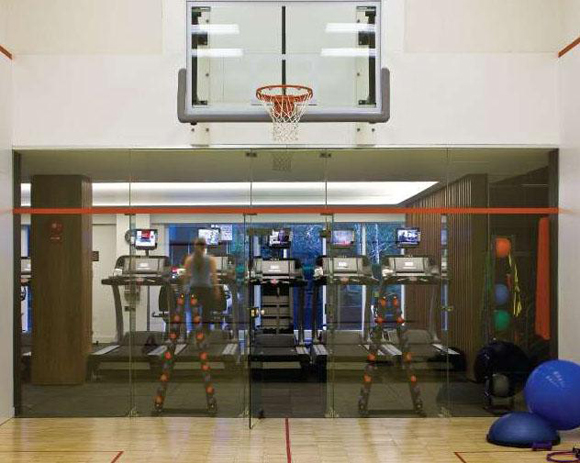 Luxury Rental Apartments at 515 East 72nd Street have an indoor basketball court and dedicated cardio facility.