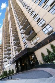 Apartments for rent at 330 East 39th Street in NYC 